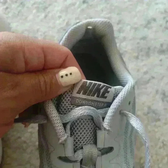 Nike Youth Downshifter 8 Gray Running Shoes Wide Lightweight Athletic Sneaker 7Y - Picture 11 of 14